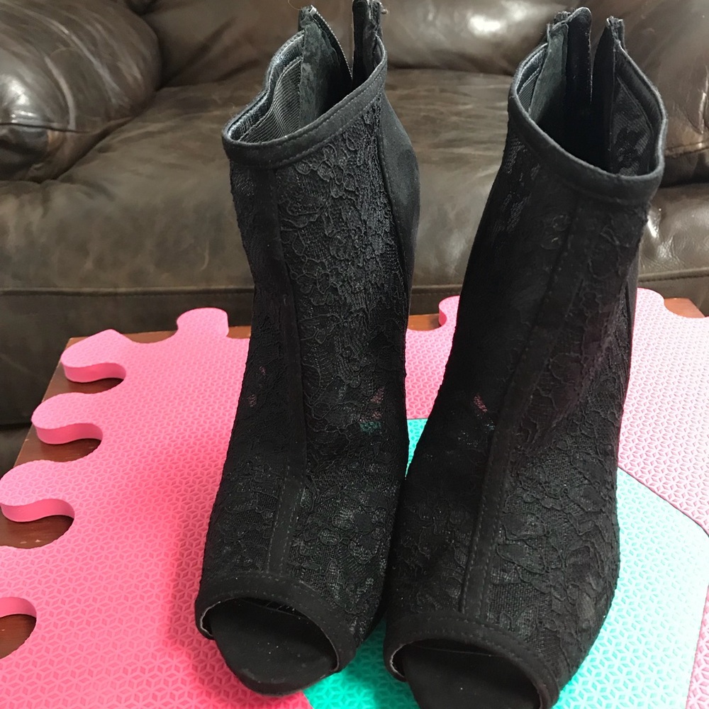 GUESS High heels booties